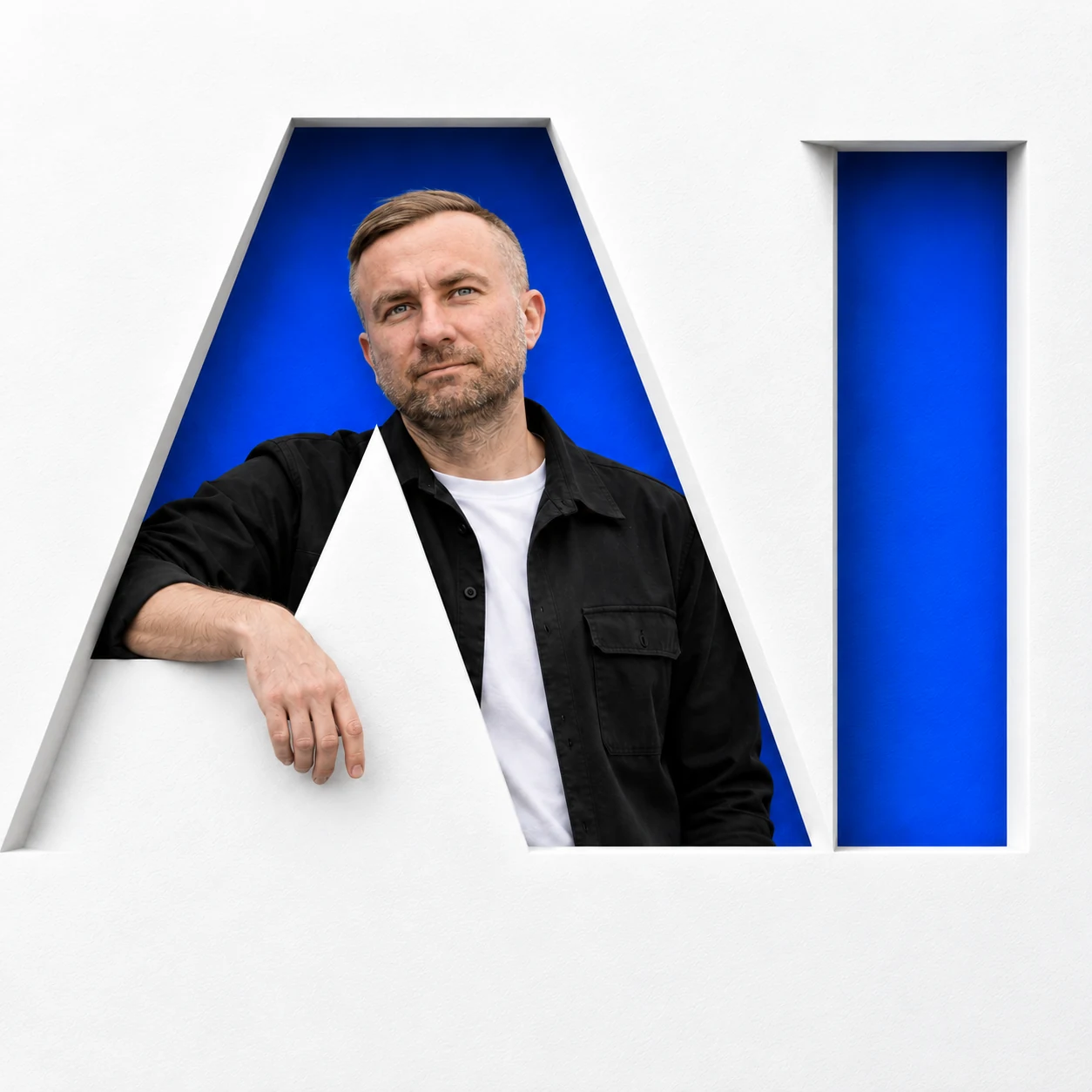 Anti sinise taustaga paberist AI-tähtede sees.