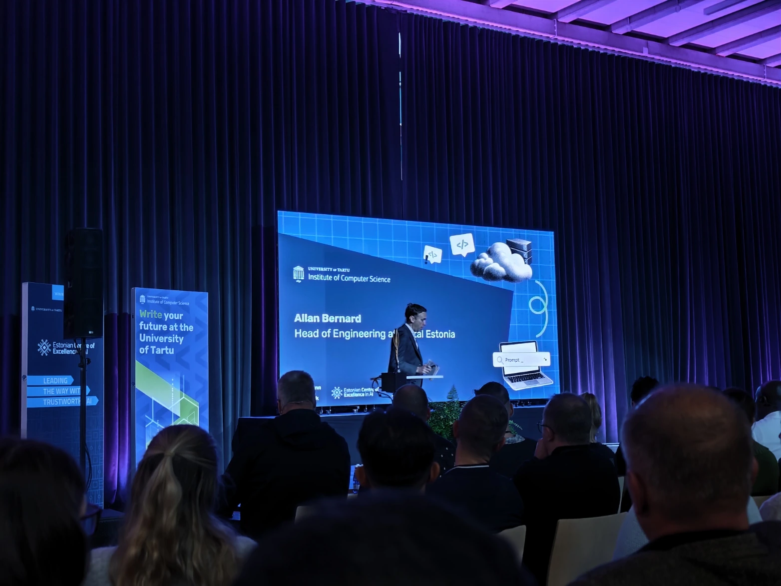 Allan Bernard of Nortal speaking at the Tallinn Data Week Data Science Seminar.